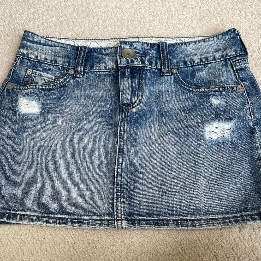 Denim So mini skirt.  Like new, distressed, size 5.  Ready for spring!